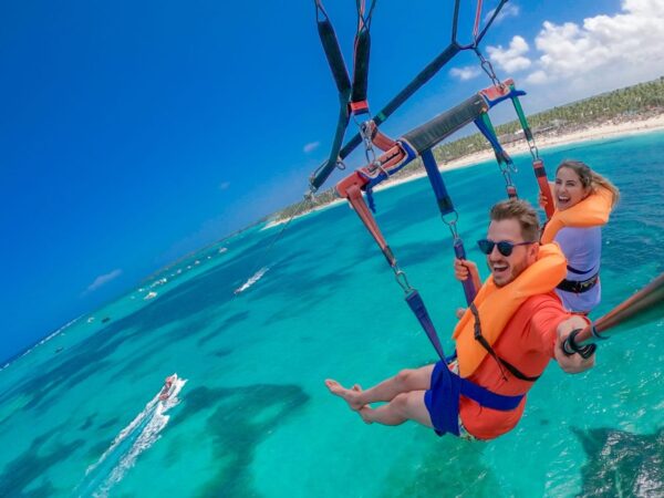 Parasail en San Andrés con Exploria 11 Combo Parasail + Buceo en San Andrés