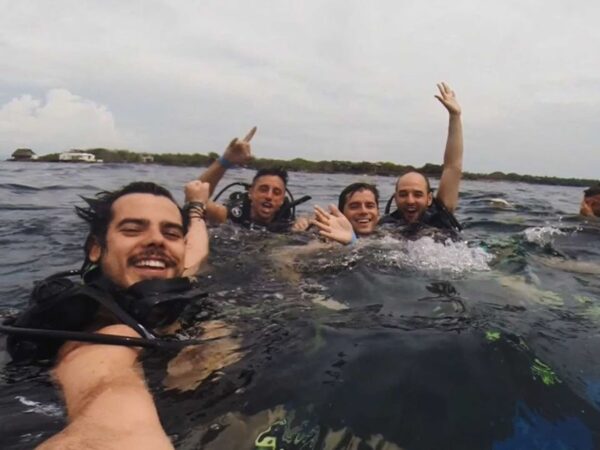 Buceo en Cartagena con Exploria 04 Buceo en Isla Barú + Playa Blanca en Cartagena