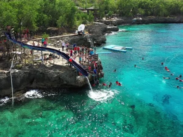 Vuelta a la isla en Chiva San Andrés Islas con Exploria 04 Vuelta a la Isla en Chiva San Andrés